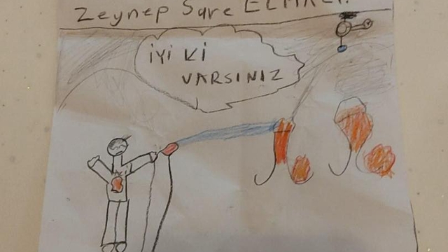Ödemiş'teki yangın bölgesinde kız çocuğundan itfaiye ekibini duygulandıran not