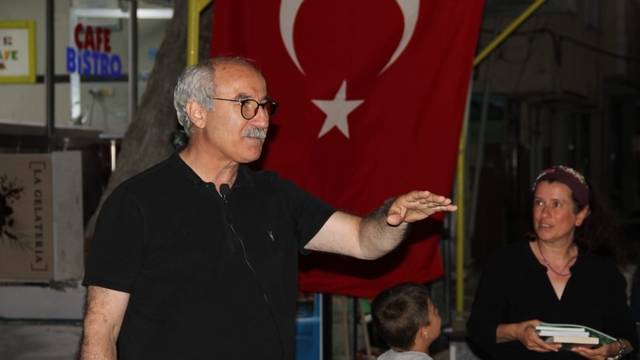 Marmara Adası'nda "Marmara Denizi Alarm Veriyor" konulu seminer düzenlendi