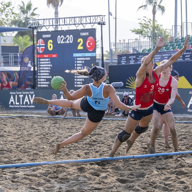 Avrupa Plaj Hentbolu Şampiyonası'nda Türkiye, Norveç'e mağlup oldu