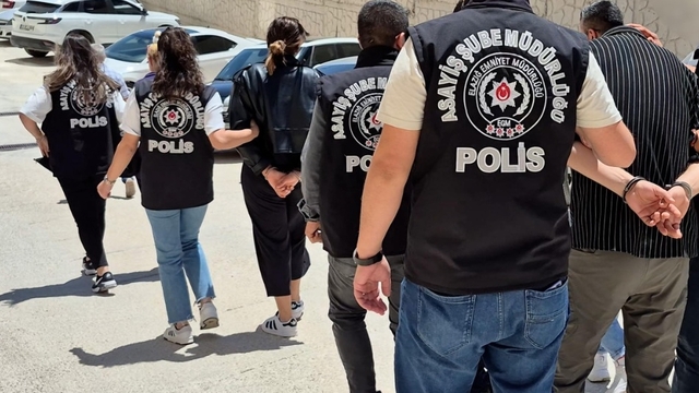 Elazığ'da fuhuş operasyonunda yakalanan 4 şüpheli tutuklandı