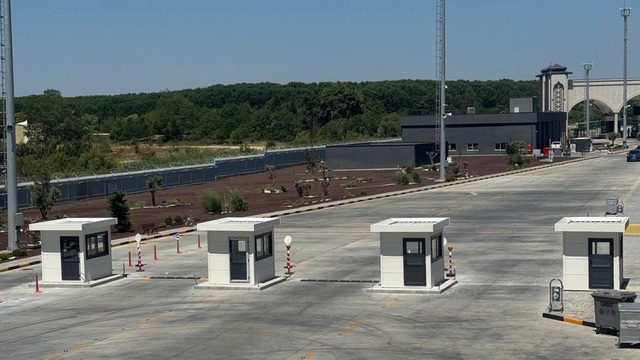 İpsala Gümrük Kapısı'nda yeni pasaport kontrol peronları hizmete girdi