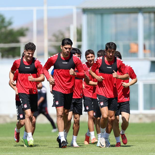 Sivasspor, yeni sezon hazırlıklarını sürdürdü