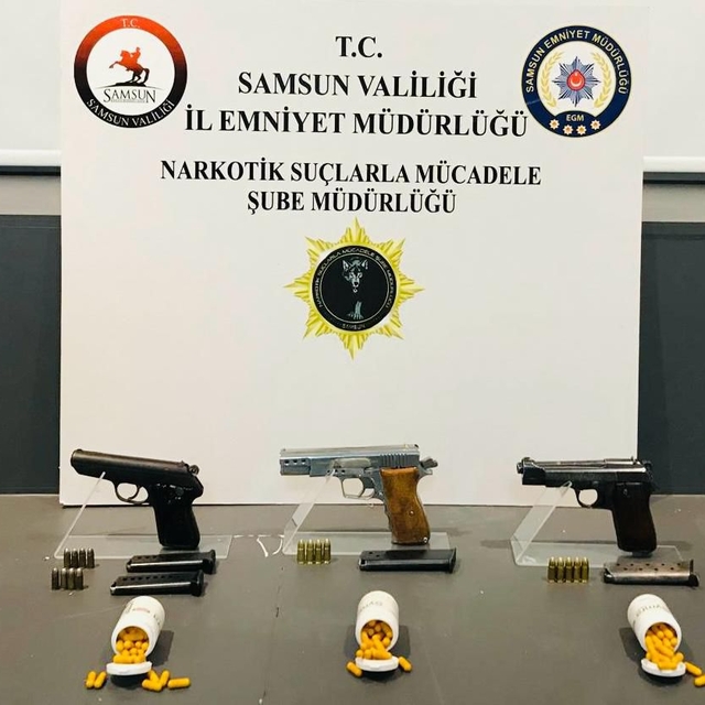 Samsun'da uyuşturucu ve silah operasyonlarında 2 zanlı yakalandı