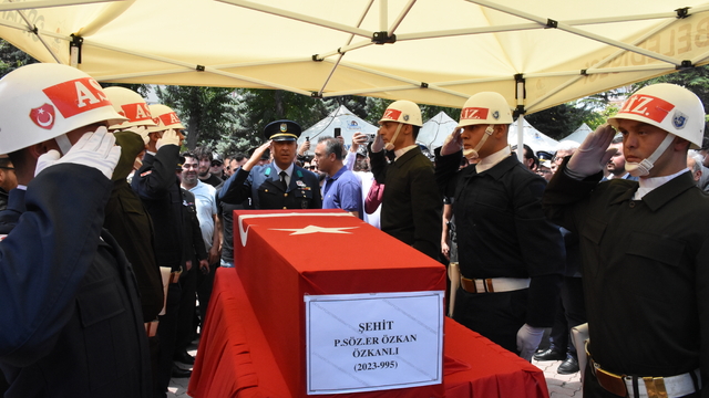 Şehit Piyade Sözleşmeli Er Özkan Özkanlı Aksaray'da son yolculuğuna uğurlandı
