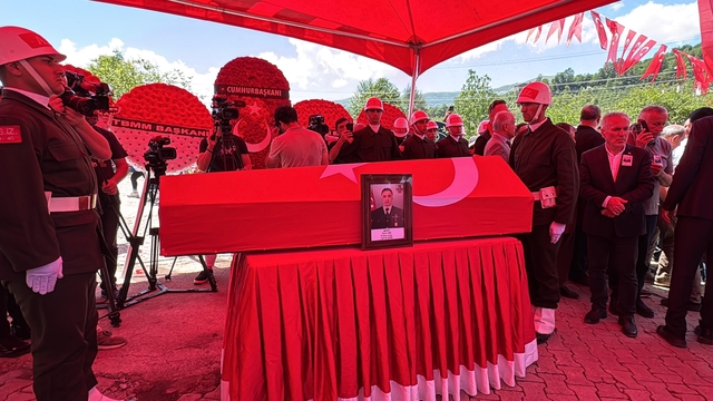 Şehit Uzman Çavuş Obi, memleketi Ordu'da toprağa verildi