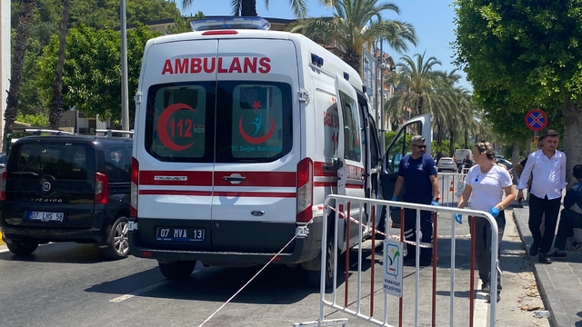 Manavgat Belediyesi'ne 'rüşvet' operasyonunda şüpheliler adliyede (2)