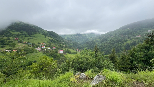 Giresun'da turizm hareketliliği esnafın yüzünü güldürdü