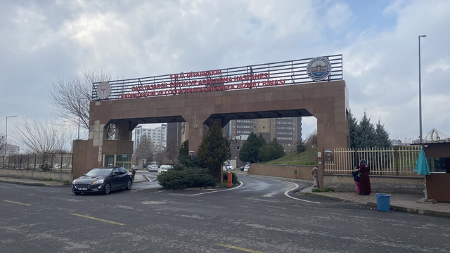 18 yıl sonra başkasının çocuğu olduğu ortaya çıktı; bebeklerin karıştığı iddiası mahkemeye taşındı