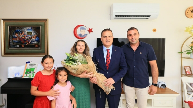 15 Temmuz şehidi halası gibi polis olmak istiyor