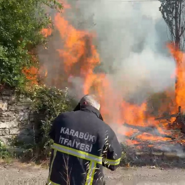 Otluk alanda çıkan yangın büyümeden söndürüldü