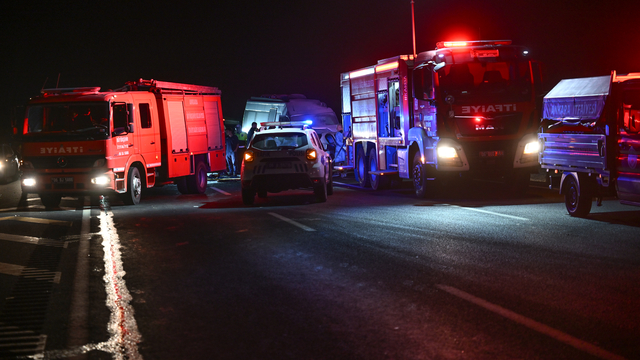 Ankara'da otomobil ile minibüsün çarpıştığı kazada 1 kişi öldü, 1 kişi yaralandı