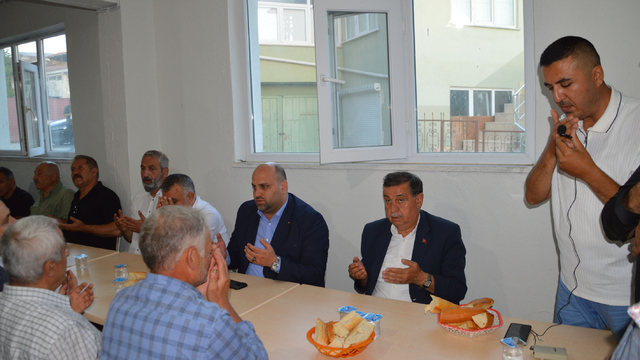 Havza Zeynep Ana Cemevinde aşure ve lokma etkinliği düzenlendi