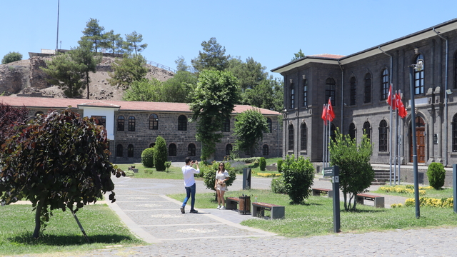 Diyarbakır'da 100 bine yakın eser bulunan müzeyi 6 ayda 141 bin kişi ziyaret etti