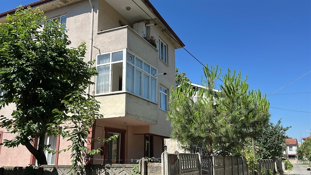 Düzce'de karısı tarafından bıçaklanan kişi öldü