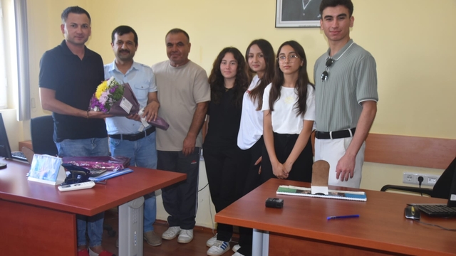 Bozyazı'da lise öğrencileri 15 Temmuz gazisini ziyaret etti