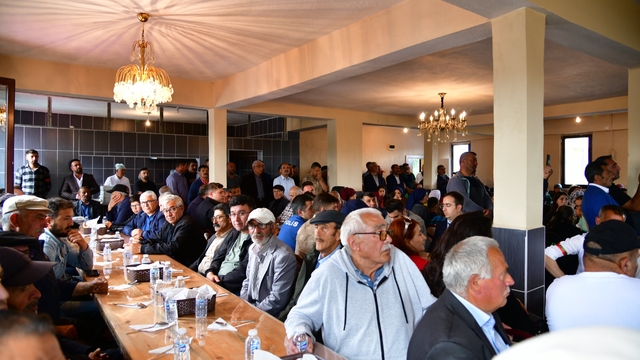 Ardahan'da cemevinde lokma ikramı yapıldı