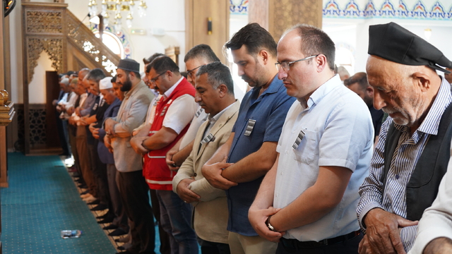 Pençe-Kilit Harekatı bölgesinde şehit olan 12 asker için Şırnak'ta gıyabi cenaze namazı kılındı