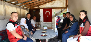 Kaymakam Canbolat şehit kabirlerini ziyaret etti