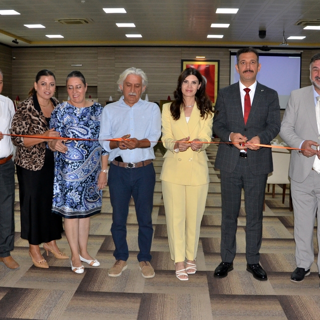 Manisa'da geleneksel el sanatları sergisi düzenlendi