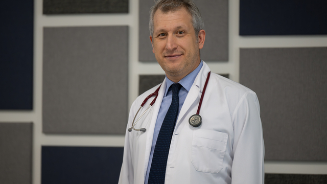 Yüksek hava sıcaklığına bağlı "sıcak çarpması" vakalarında artış yaşanabiliyor