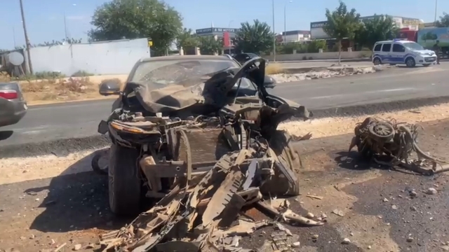 Şanlıurfa'da otomobiller çarpıştı: 1 ölü, 2 yaralı