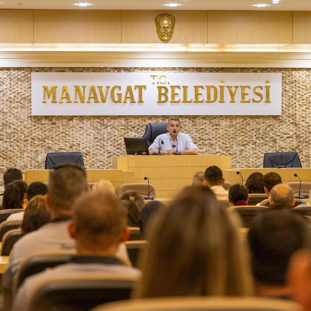 Manavgat'ta başkan vekili seçiminde istifa denklemi