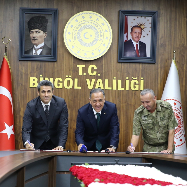 Bingöl'de "Mehmetçik AFAD Destek Üssü Geçici Barınma Alanı" kurulması için...