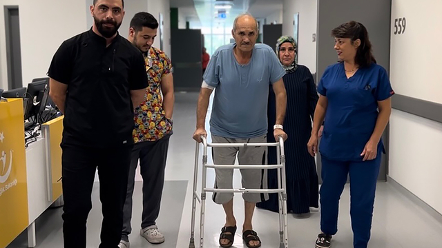 Manisa'da yüksekten düşen kişi "pelvis cerrahisi" ile ayağa kalktı