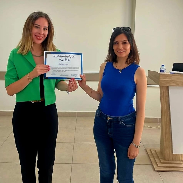 Gelibolu'da eczane çalışanlarına sağlık bilinci eğitimi verildi