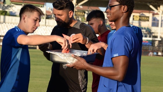 Fethiyespor'un mutfağı Gineli yüksek lisans öğrencisine emanet