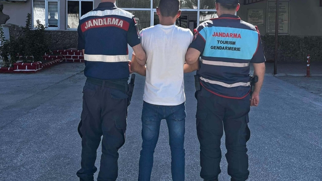 Kardeşin arazi kavgasında olayla ilgilisi olmayan traktör şoförü silahla yaralandı