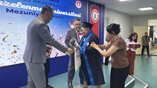 Zonguldak'ta "Tazelenme Üniversitesi" ilk mezunlarını verdi