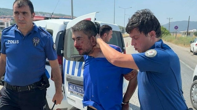 Takip sırasında 4 polis otosuna çarpan sürücüden 'hatırlamıyorum' savunması