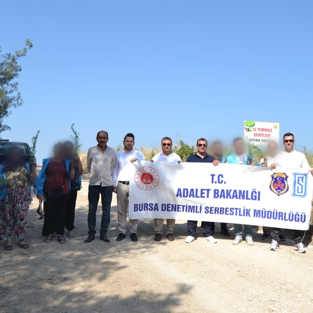 Bursa'da 15 Temmuz şehitleri anısına fidan dikildi