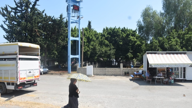 Bozyazı'da sıcak hava etkili oluyor