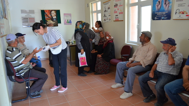 Şabanözü'nde kene bilgilendirmesi ve kanser taraması yapıldı
