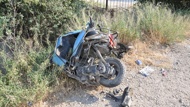 Eskişehir'de otomobille çarpışan motosikletin sürücüsü hayatını kaybetti