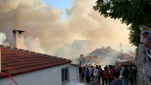 Muğla'da yangın çıkan müstakil ev kullanılamaz hale geldi