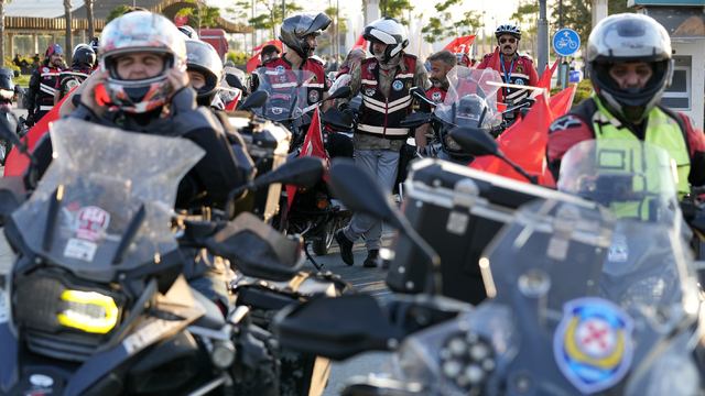 İzmir'de motosiklet ve bisikletliler 15 Temmuz için etkinlik düzenlendi