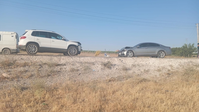 Konya'da otomobiller çarpıştı: 1 ölü, 6 yaralı