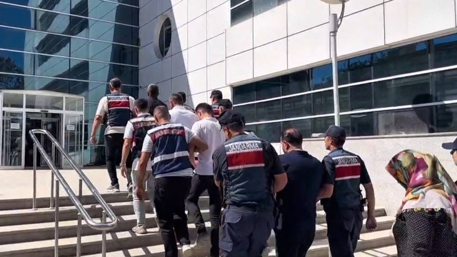 Adıyaman'da dolandırıcılık operasyonunda 57 şüpheli yakalandı