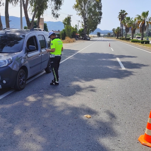 Antalya'da 1 haftada 18 bin 789 sürücüye ceza uygulandı