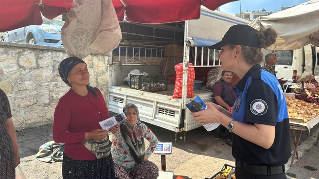 Belen'de polis ekipleri dolandırıcılık olaylarına karşı bilgilendirme yaptı
