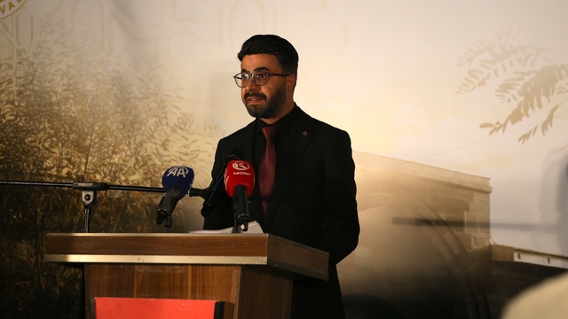 Erzurum'un kültürel gelişimine katkı sunanlara 350 yıllık handa ödülleri verildi