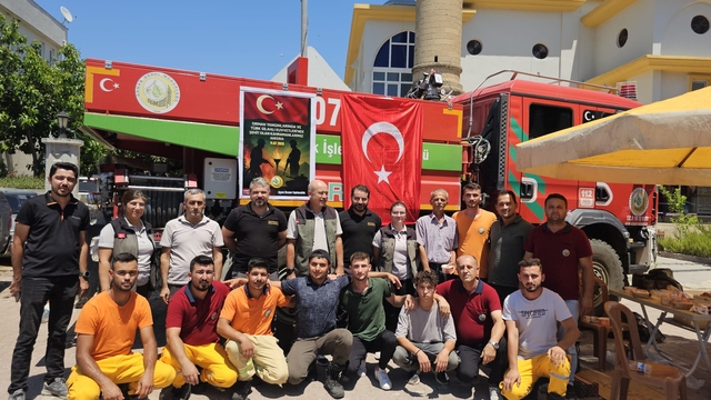 Serik Orman İşletme Müdürlüğü ekipleri aşure ikramında bulundu