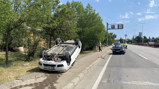 Karabük'te iki otomobilin çarpıştığı kazada 1 kişi yaralandı