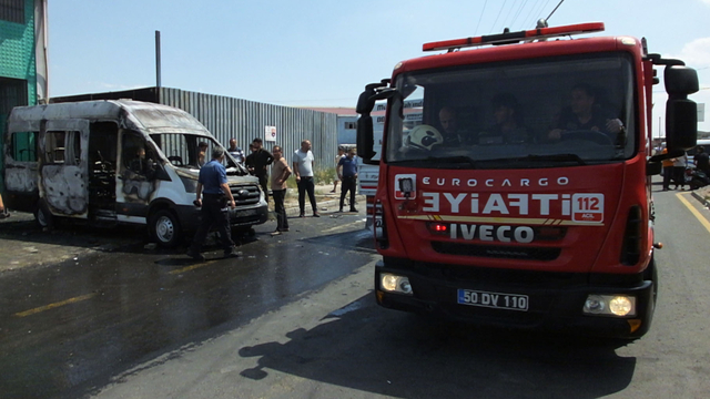 Nevşehir'de oto tamirhanesinde çıkan yangın hasara neden oldu