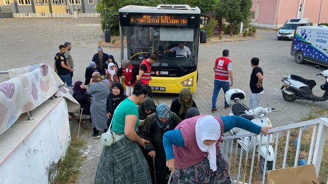 Bursa-Balıkesir sınırında orman yangını (2)