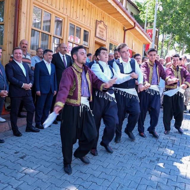 Erzincan'da "46. Kemaliye (Eğin) Uluslararası Kültür ve Doğa Sporları Şenli...