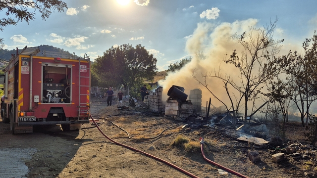 Bahşılı'da barakada çıkan yangın söndürüldü